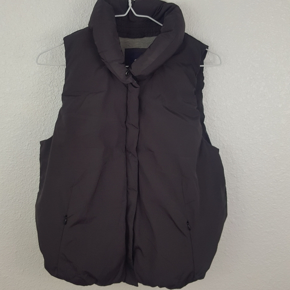Puffer Vests - Picture 1 of 4